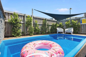 Pet Friendly, Pool and More in Maroochydore
